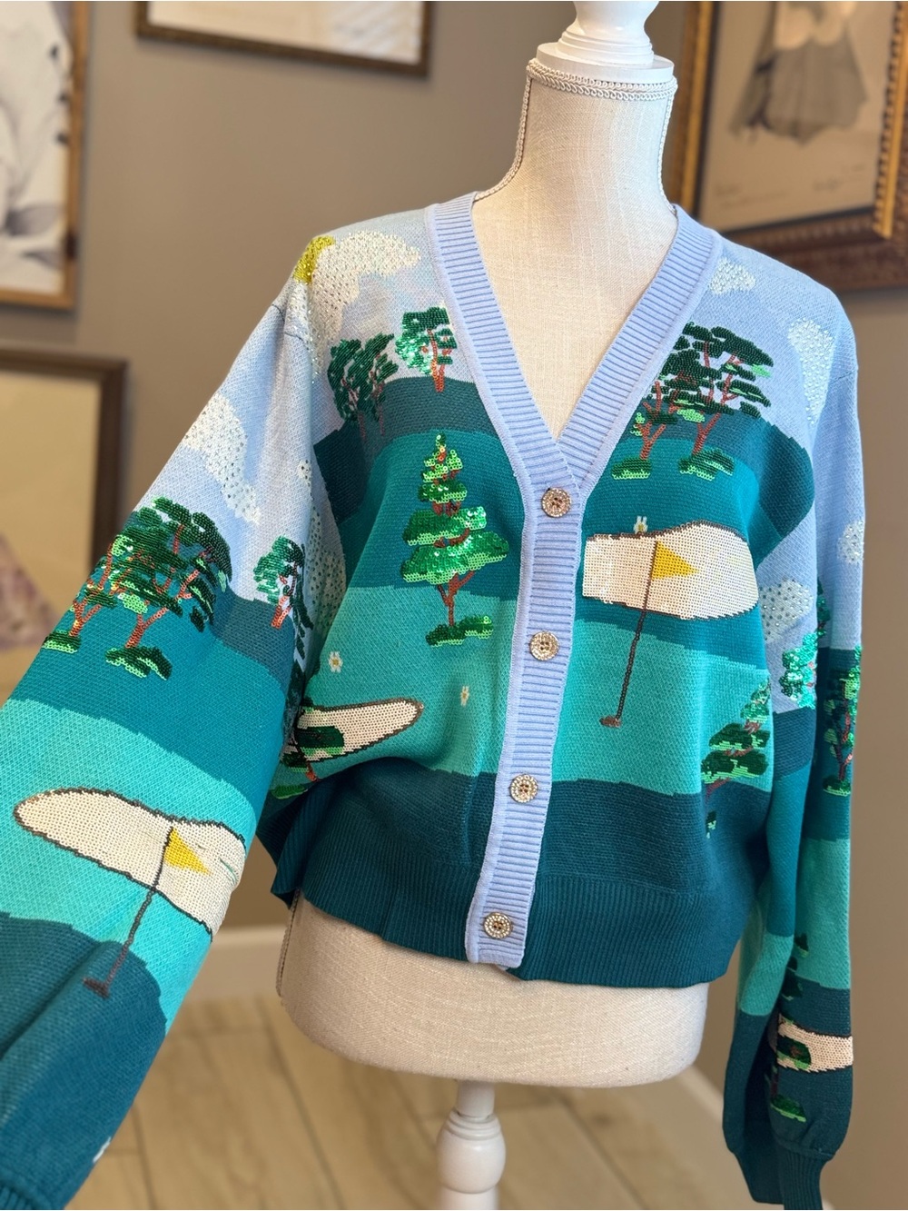 New! QUEEN OF SPARKLES Sequin Golf Course Scene Cardigan